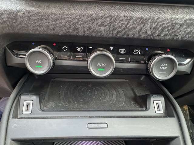 e59ba5c9-4d61-4db3-a71b-a8cd505c8935_08.jpg e59ba5c9-4d61-4db3-a71b-a8cd505c8935_08.jpg