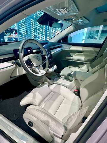 fd79d8ca-d6c1-44cf-b4d1-cb8cbcdea412_08.jpg