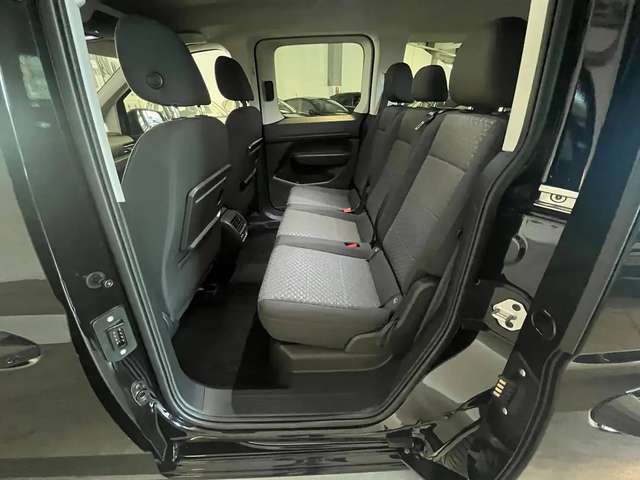 ec1ad59f-2ed7-4bae-882f-7660f95eadc8_07-5.jpg